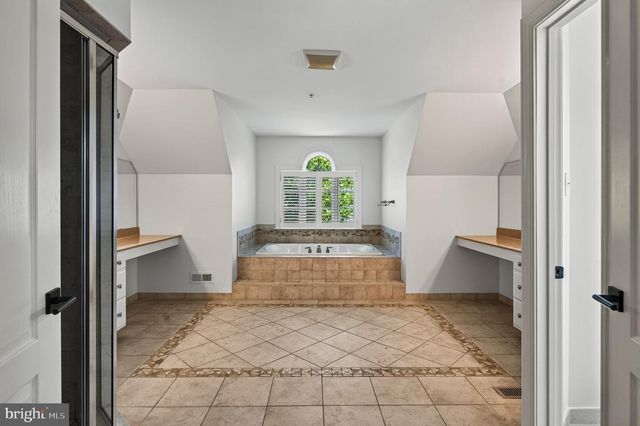 18 PUTTER LANE, Pottstown, PA 19464