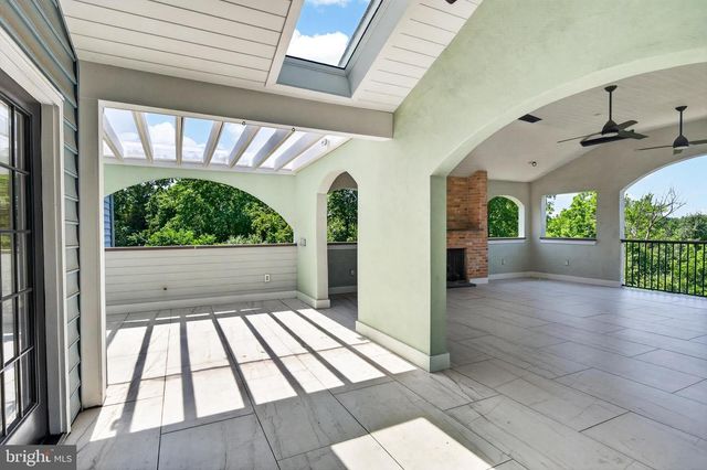 18 PUTTER LANE, Pottstown, PA 19464
