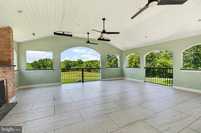 18 PUTTER LANE, Pottstown, PA 19464