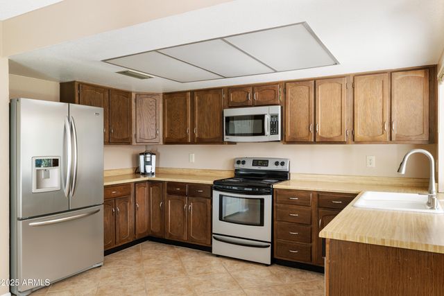 4329 W VILLA THERESA Drive, Glendale, AZ 85308