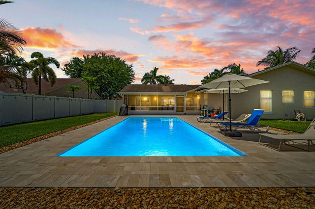 167 Ponce De Leon Street, Royal Palm Beach, FL 33411