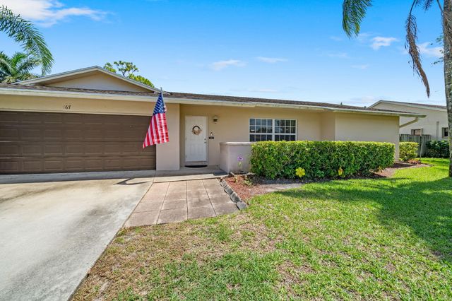 167 Ponce De Leon Street, Royal Palm Beach, FL 33411