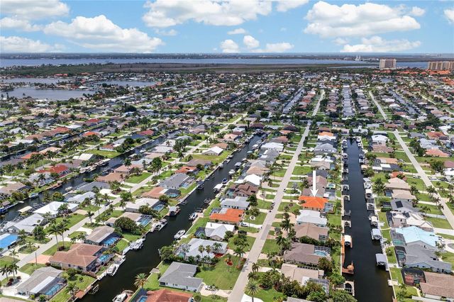 4934 SW 10TH AVENUE, Cape Coral, FL 33914