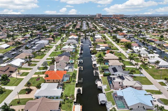 4934 SW 10TH AVENUE, Cape Coral, FL 33914