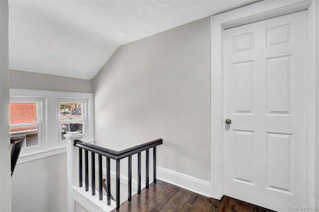 84 Wellington Street, Hempstead, NY 11550