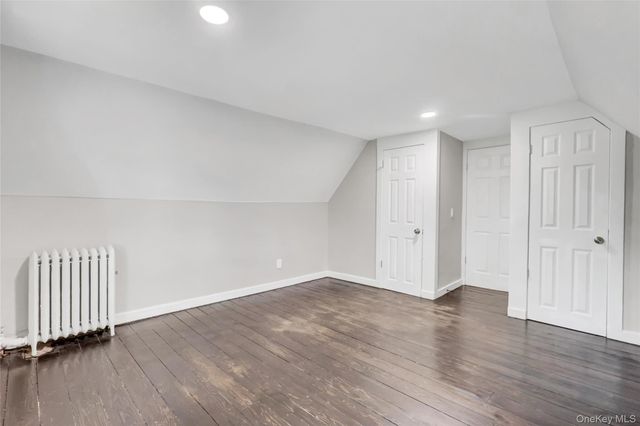 84 Wellington Street, Hempstead, NY 11550