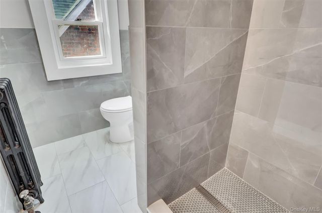 84 Wellington Street, Hempstead, NY 11550