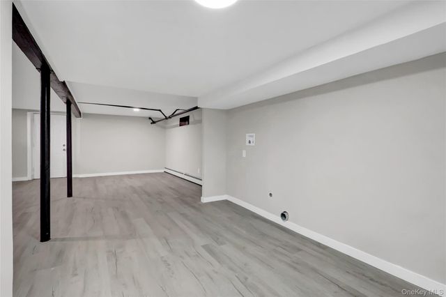 84 Wellington Street, Hempstead, NY 11550