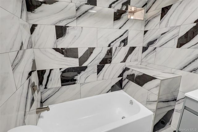 84 Wellington Street, Hempstead, NY 11550