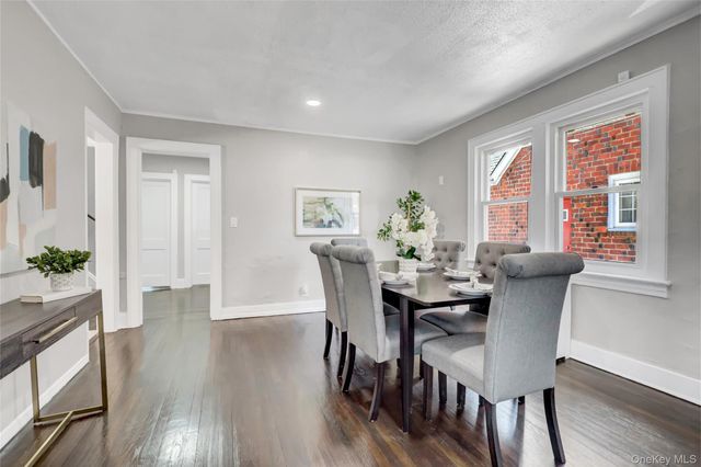 84 Wellington Street, Hempstead, NY 11550