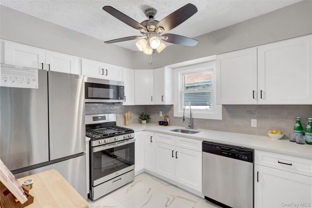 84 Wellington Street, Hempstead, NY 11550