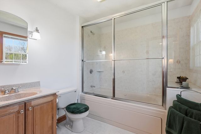 15 Squanto Road, Woburn, MA 01801