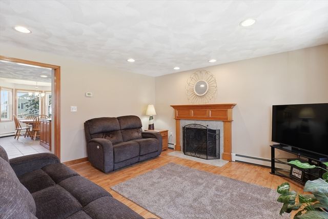 15 Squanto Road, Woburn, MA 01801