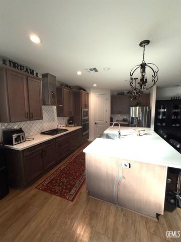 11121 Arundel Way, Bakersfield, CA 93311
