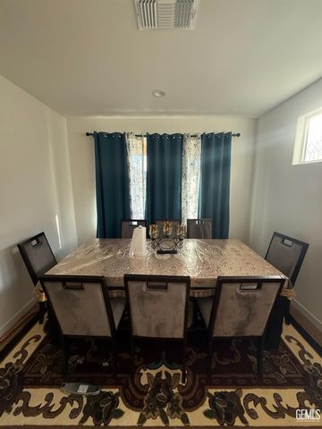 11121 Arundel Way, Bakersfield, CA 93311