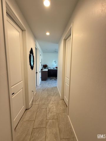 11121 Arundel Way, Bakersfield, CA 93311