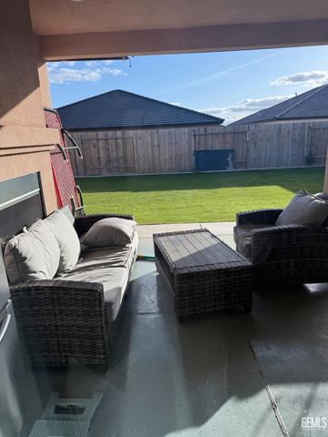 11121 Arundel Way, Bakersfield, CA 93311