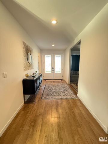 11121 Arundel Way, Bakersfield, CA 93311