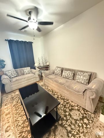 11121 Arundel Way, Bakersfield, CA 93311