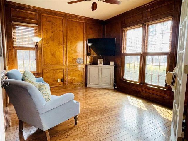 909 Biscayne Way, Suwanee, GA 30024