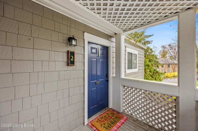 2 Lake Ave, Louisville, KY 40206