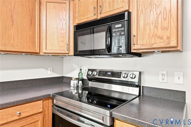 7625 Blue Cedar Dr, Chesterfield, VA 23832
