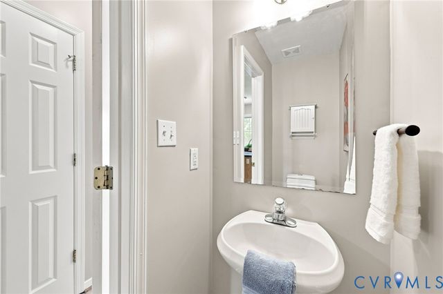 7625 Blue Cedar Dr, Chesterfield, VA 23832