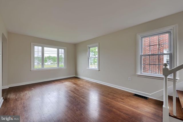 430 BRIMMER AVE, New Holland, PA 17557