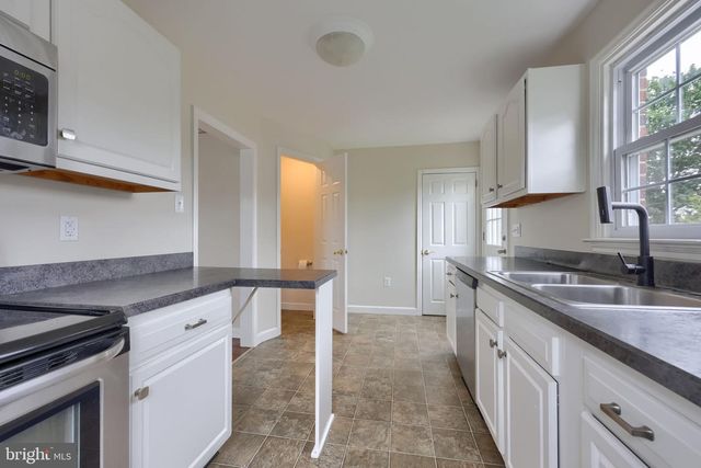 430 BRIMMER AVE, New Holland, PA 17557
