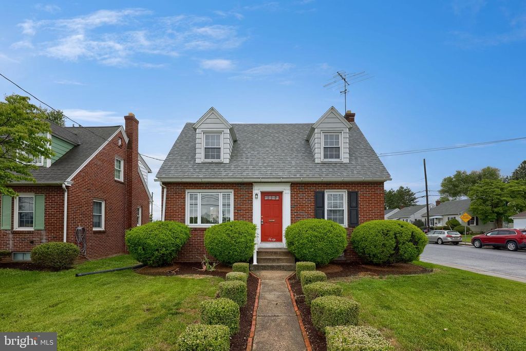 430 BRIMMER AVE, New Holland, PA 17557