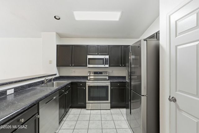 8327 S Via De Ellsworth, Tucson, AZ 85747