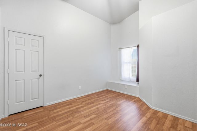 8327 S Via De Ellsworth, Tucson, AZ 85747