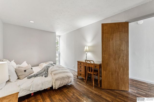 1623 N 109th Plaza, Omaha, NE 68154