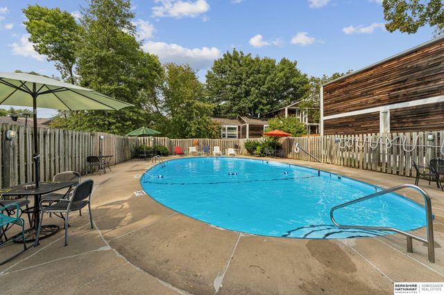 1623 N 109th Plaza, Omaha, NE 68154