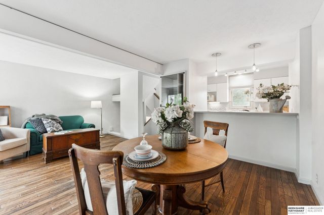 1623 N 109th Plaza, Omaha, NE 68154