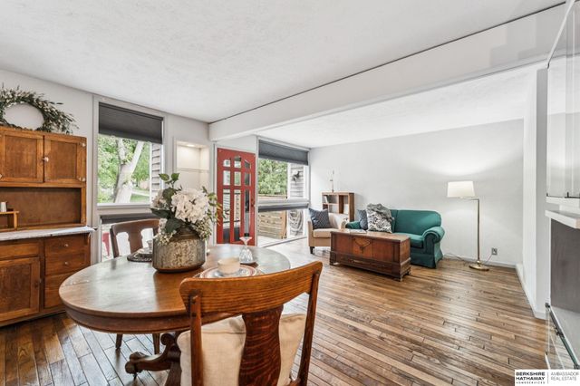 1623 N 109th Plaza, Omaha, NE 68154