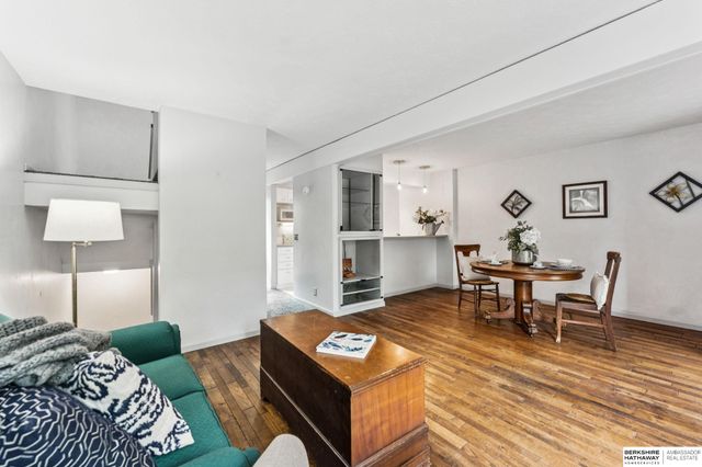 1623 N 109th Plaza, Omaha, NE 68154