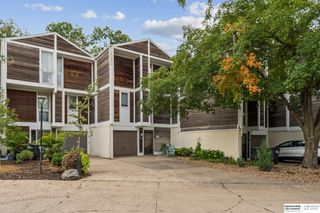 1623 N 109th Plaza, Omaha, NE 68154