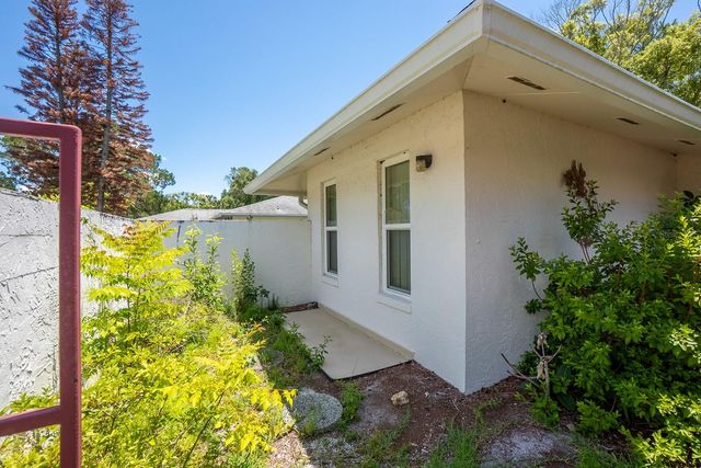 109 FARRAGUT DRIVE, Palm Coast, FL 32137