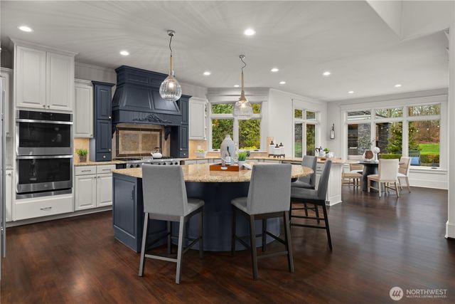 5726 251st Court NE, Redmond, WA 98053