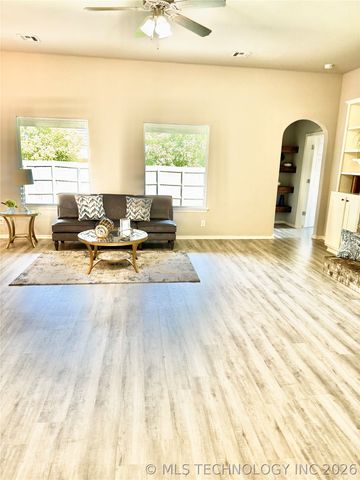 14751 S Urbana Avenue, Bixby, OK 74008