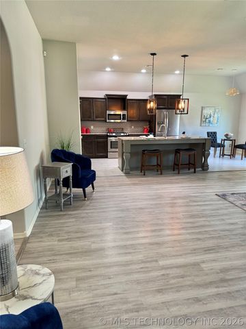 14751 S Urbana Avenue, Bixby, OK 74008