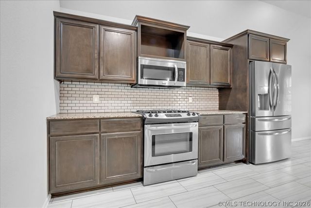 14751 S Urbana Avenue, Bixby, OK 74008