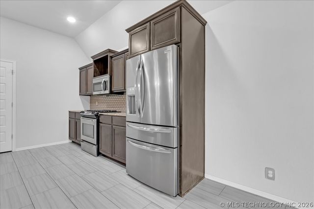 14751 S Urbana Avenue, Bixby, OK 74008