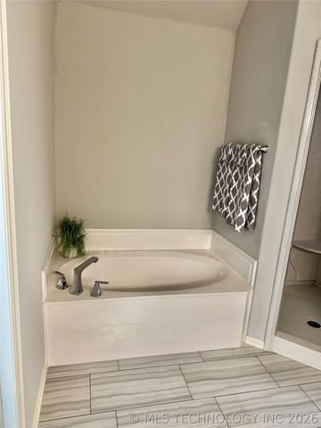 14751 S Urbana Avenue, Bixby, OK 74008