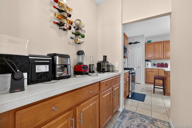 5 Oldwyck Crescent, Highland Mills, NY 10930