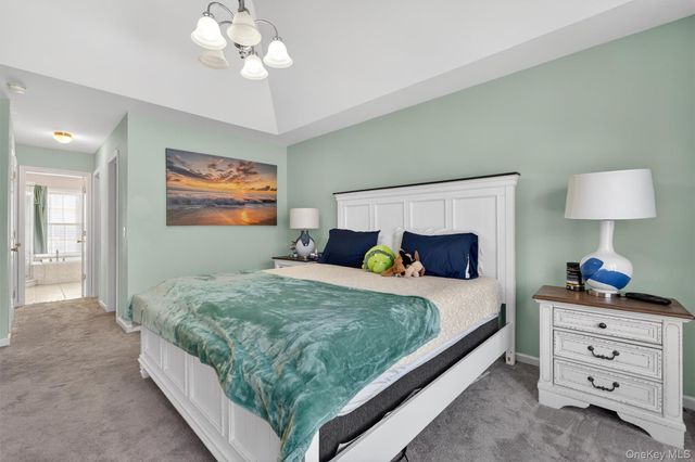 5 Oldwyck Crescent, Highland Mills, NY 10930