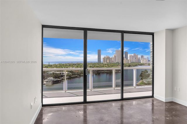 20515 E Country Club Dr 1245, Aventura, FL 33180