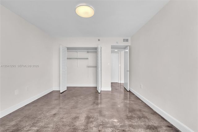 20515 E Country Club Dr 1245, Aventura, FL 33180