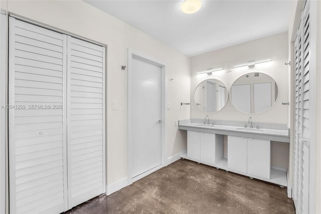 20515 E Country Club Dr 1245, Aventura, FL 33180